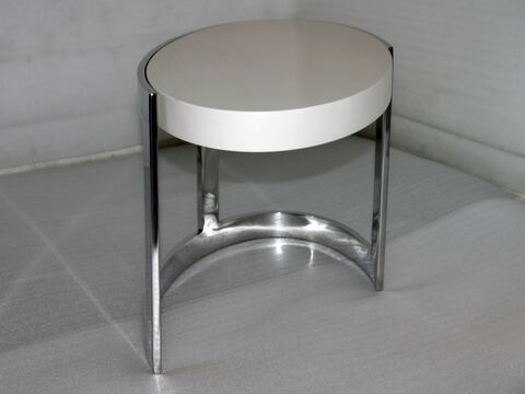 Creme Table