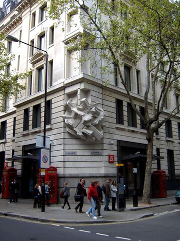 LSE corner sculpture