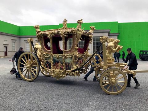 Golden Carriage (On Location)