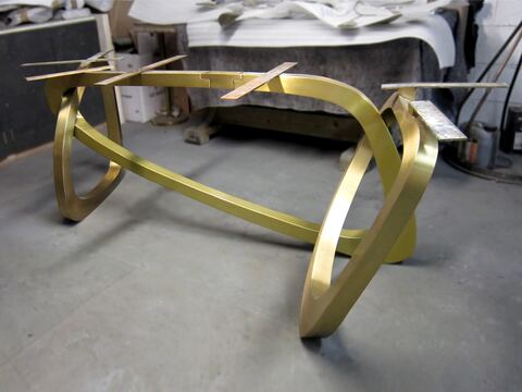 Three Links Table