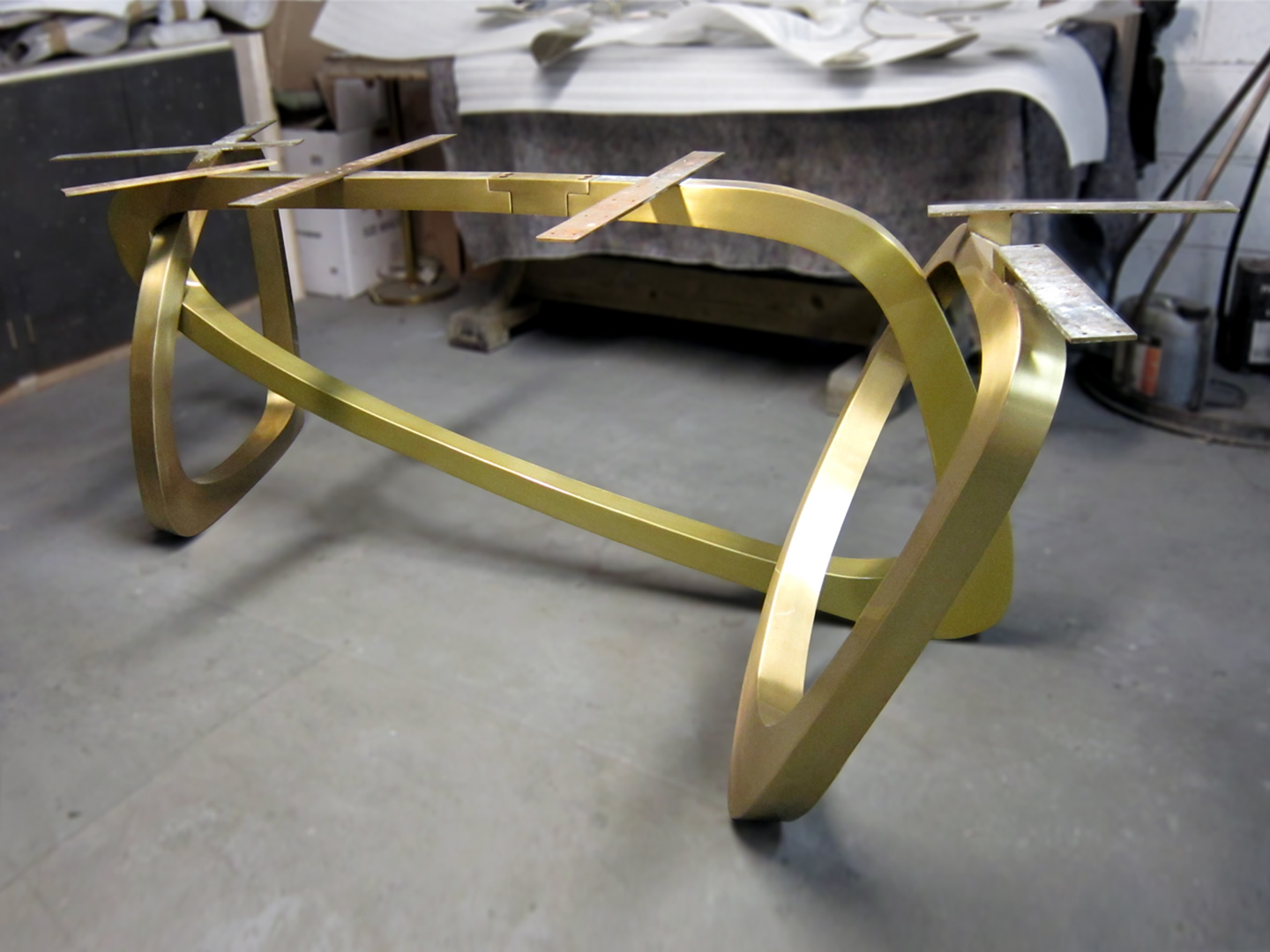 Three Links Table